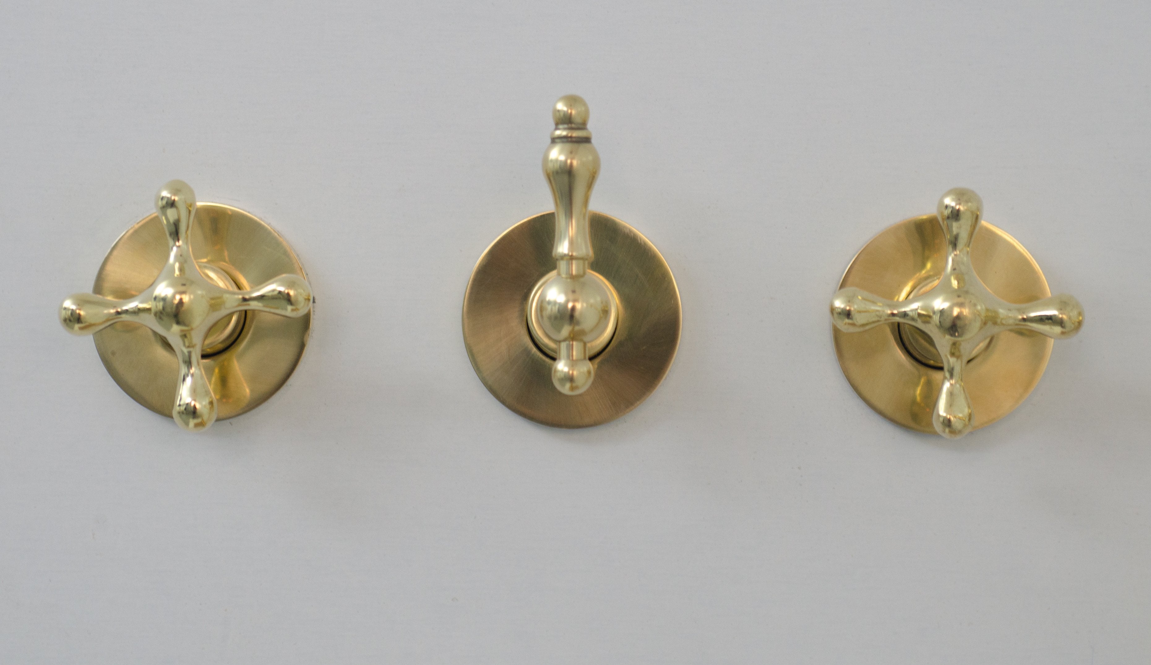 Brass Shower Fixtures - Dual Shower Head 