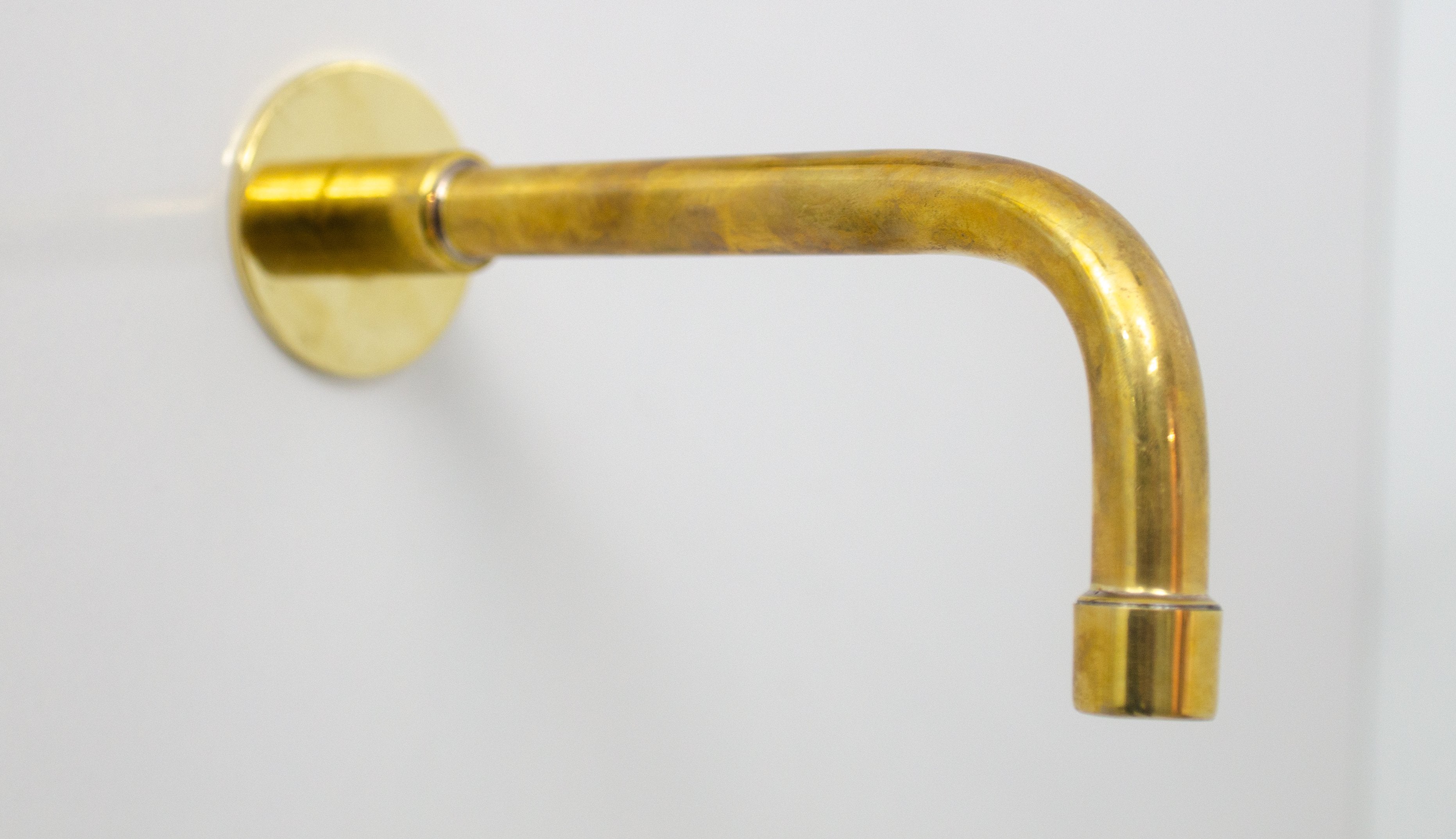 wall mounted tub filler