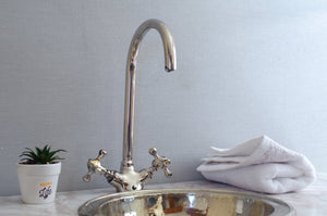 Single Hole Bathroom Faucet - Polished Nickel Bathroom Faucet