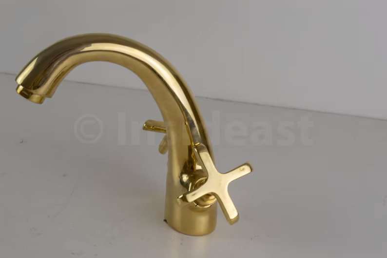 brass single hole bathroom faucet