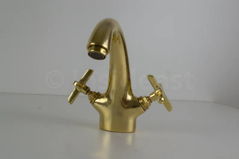 brass single hole bathroom faucet