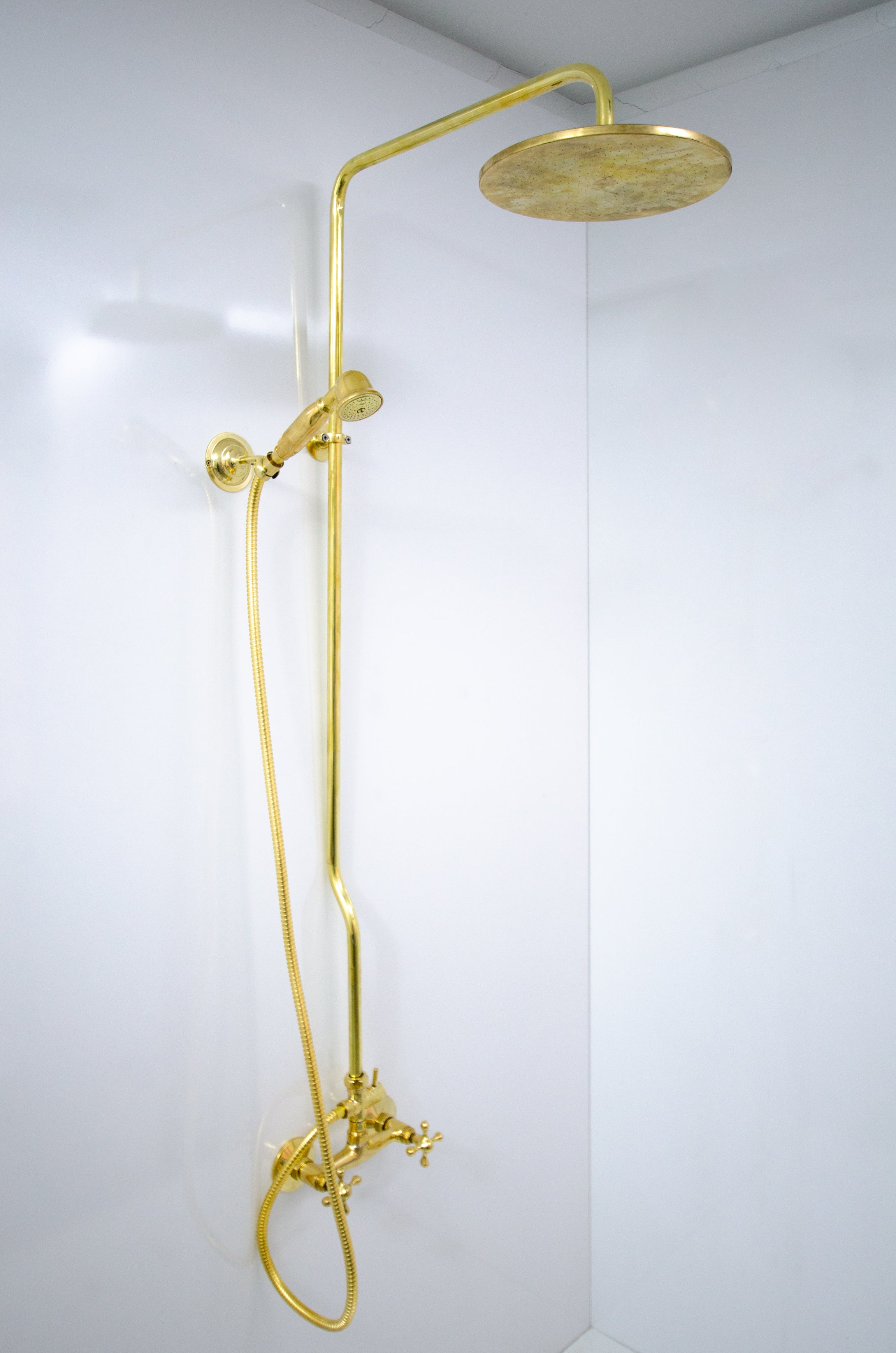 brass shower fixtures